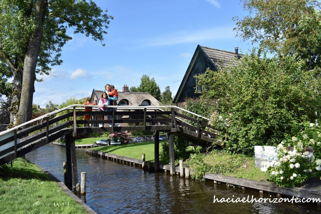 giethoorn con niños