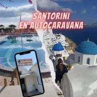 santorini con niños en autocaravana